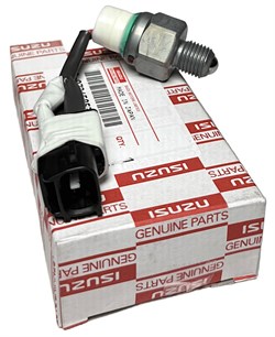 8980230510/897265853 8982421731 Датчик заднего хода/нейтрали Isuzu =Оригинал=